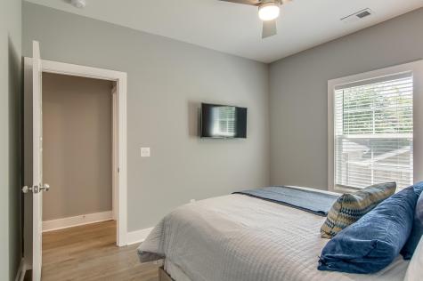 907b 32nd Ave, N Nashville TN 37209