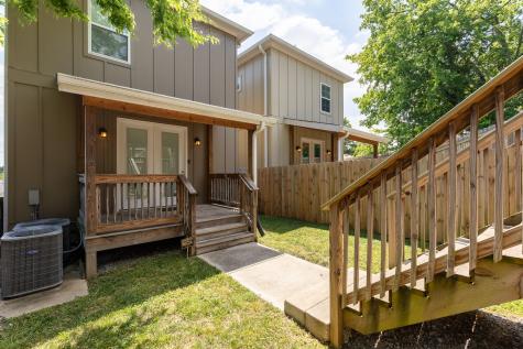 907b 32nd Ave, N Nashville TN 37209