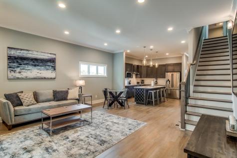 907b 32nd Ave, N Nashville TN 37209
