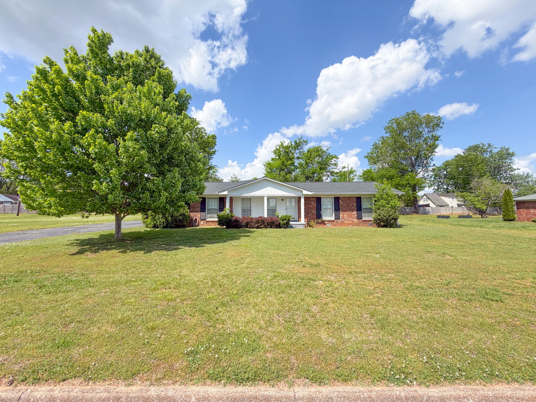 704 1st Street Lawrenceburg TN 38464