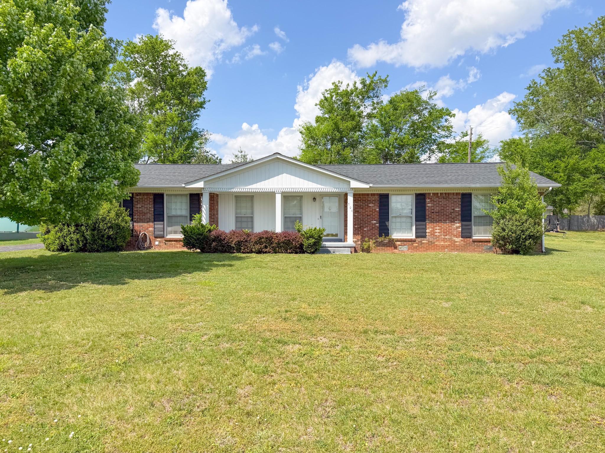 704 1st Street Lawrenceburg TN 38464