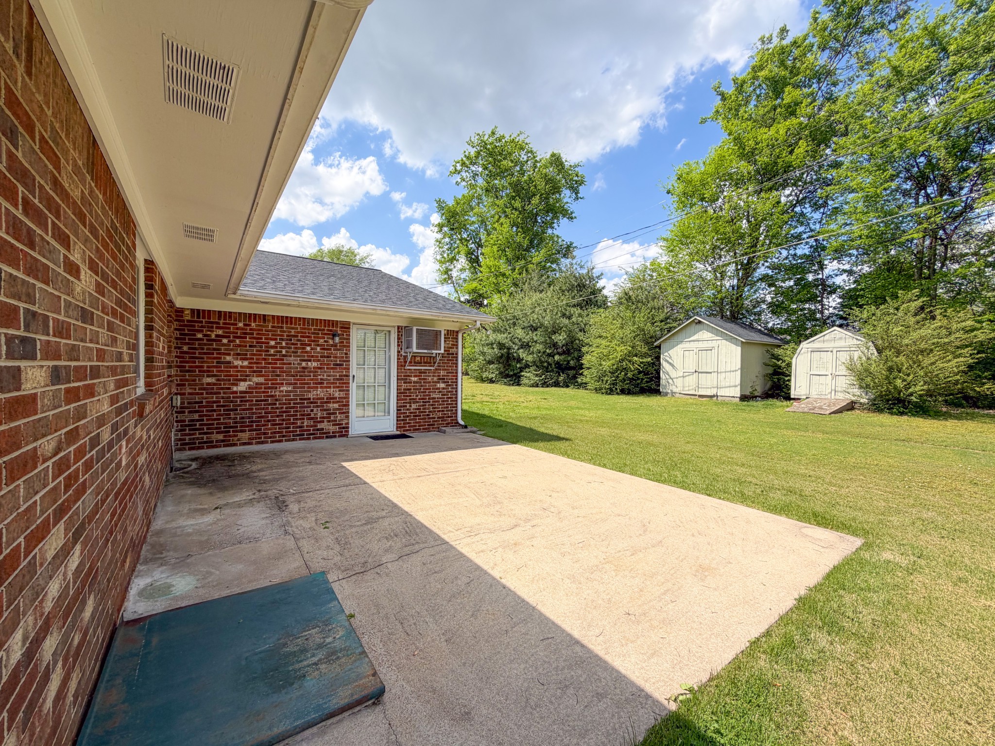 704 1st Street Lawrenceburg TN 38464