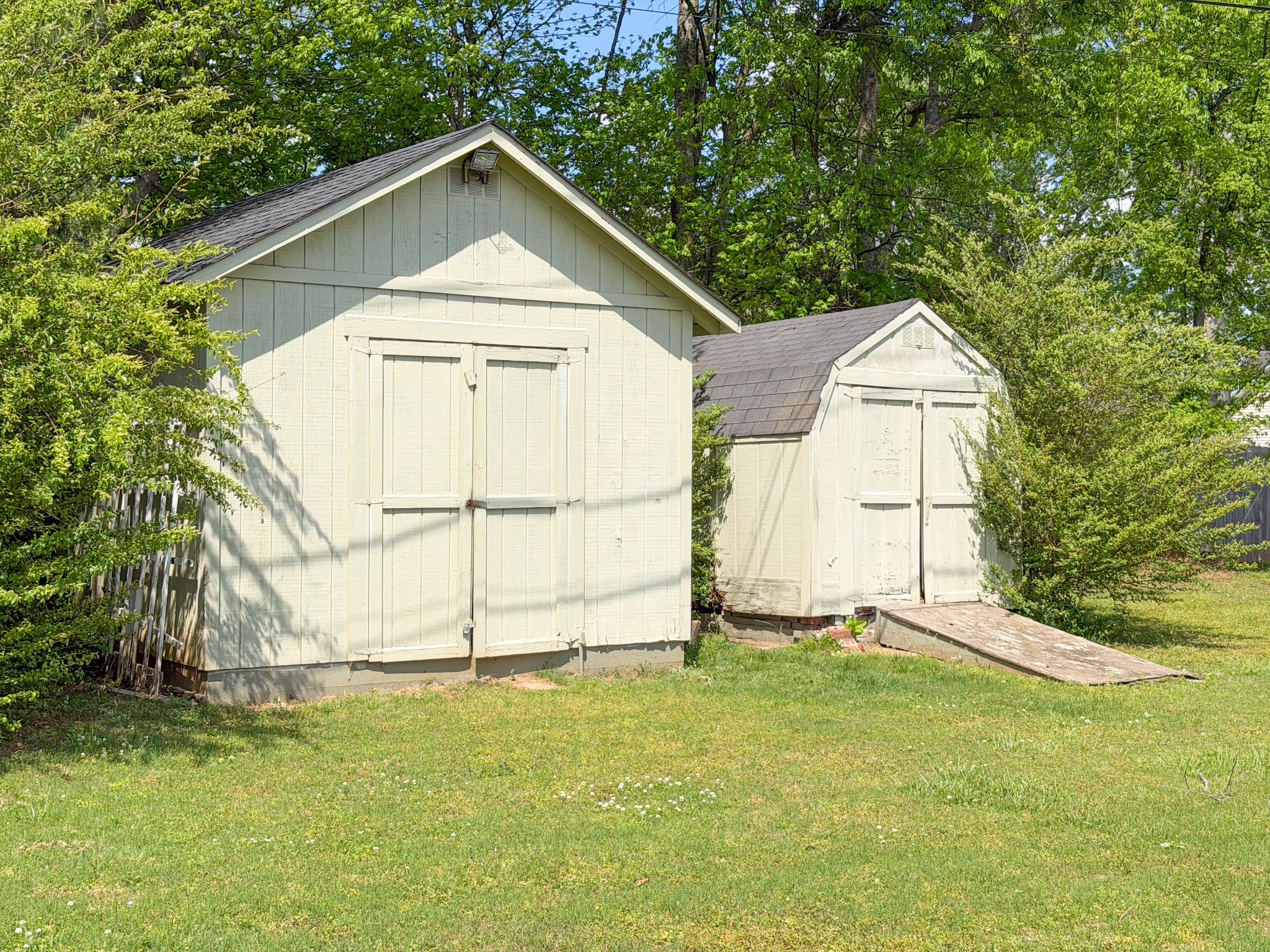 704 1st Street Lawrenceburg TN 38464