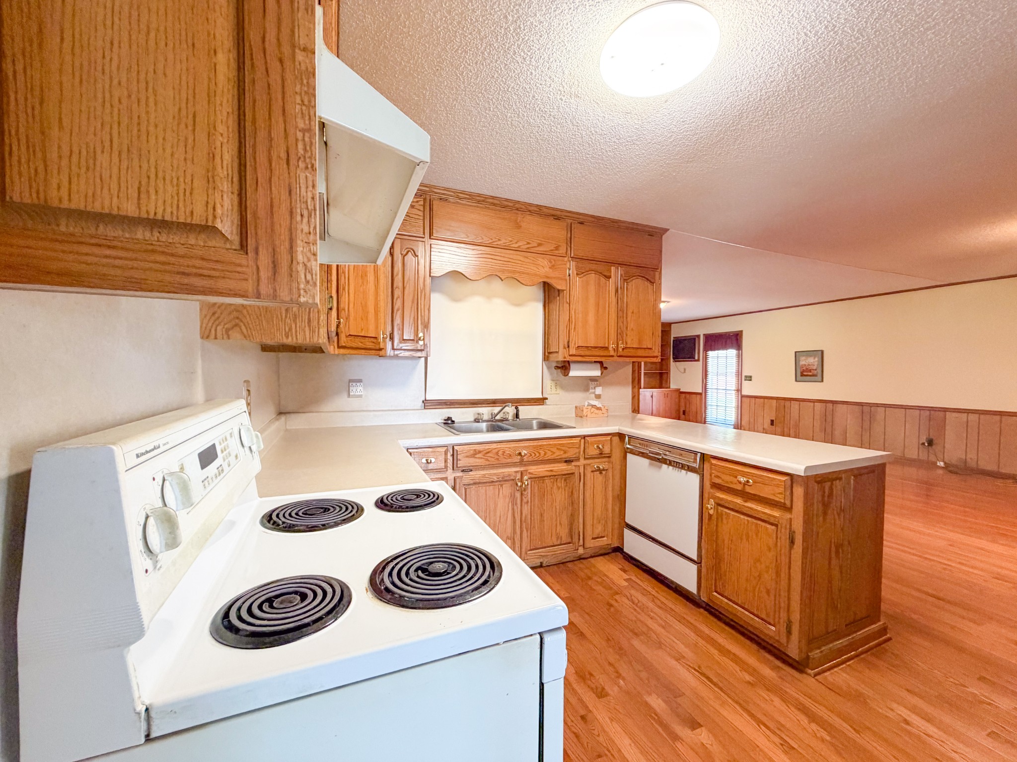 704 1st Street Lawrenceburg TN 38464