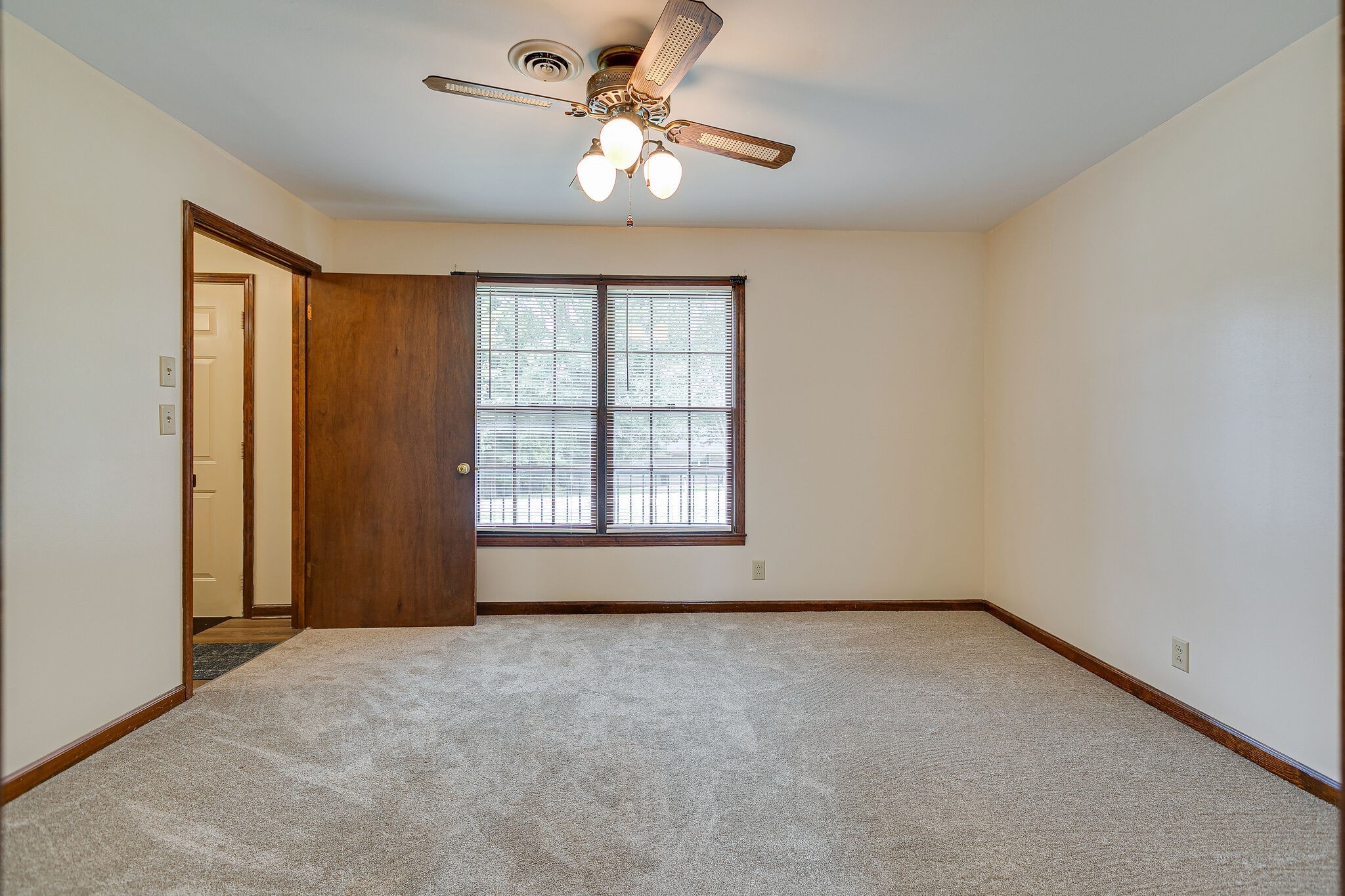 517 Woods Drive Columbia TN 38401