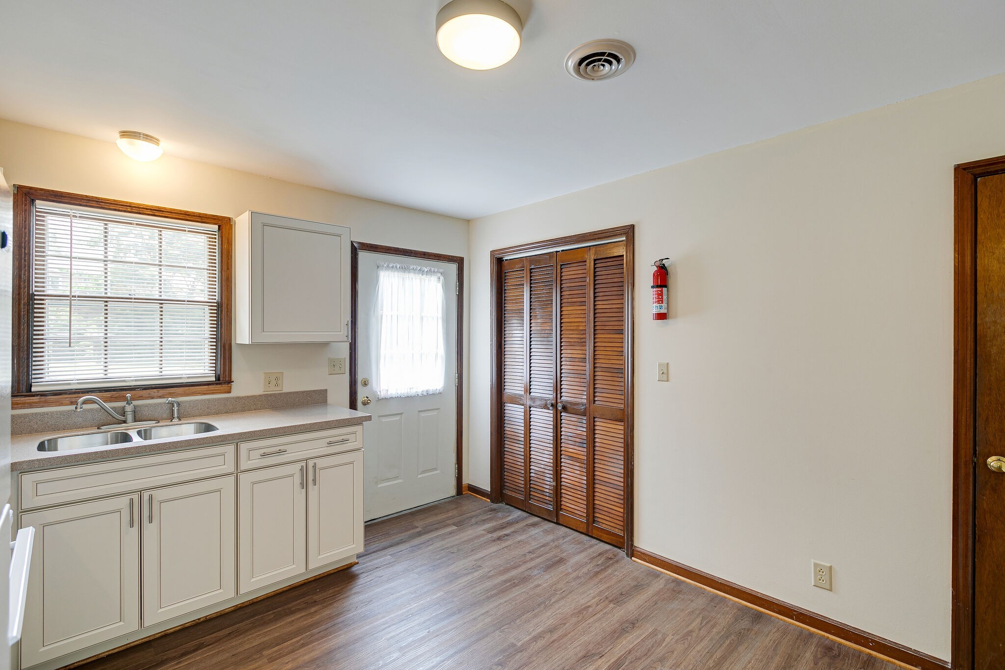 517 Woods Drive Columbia TN 38401