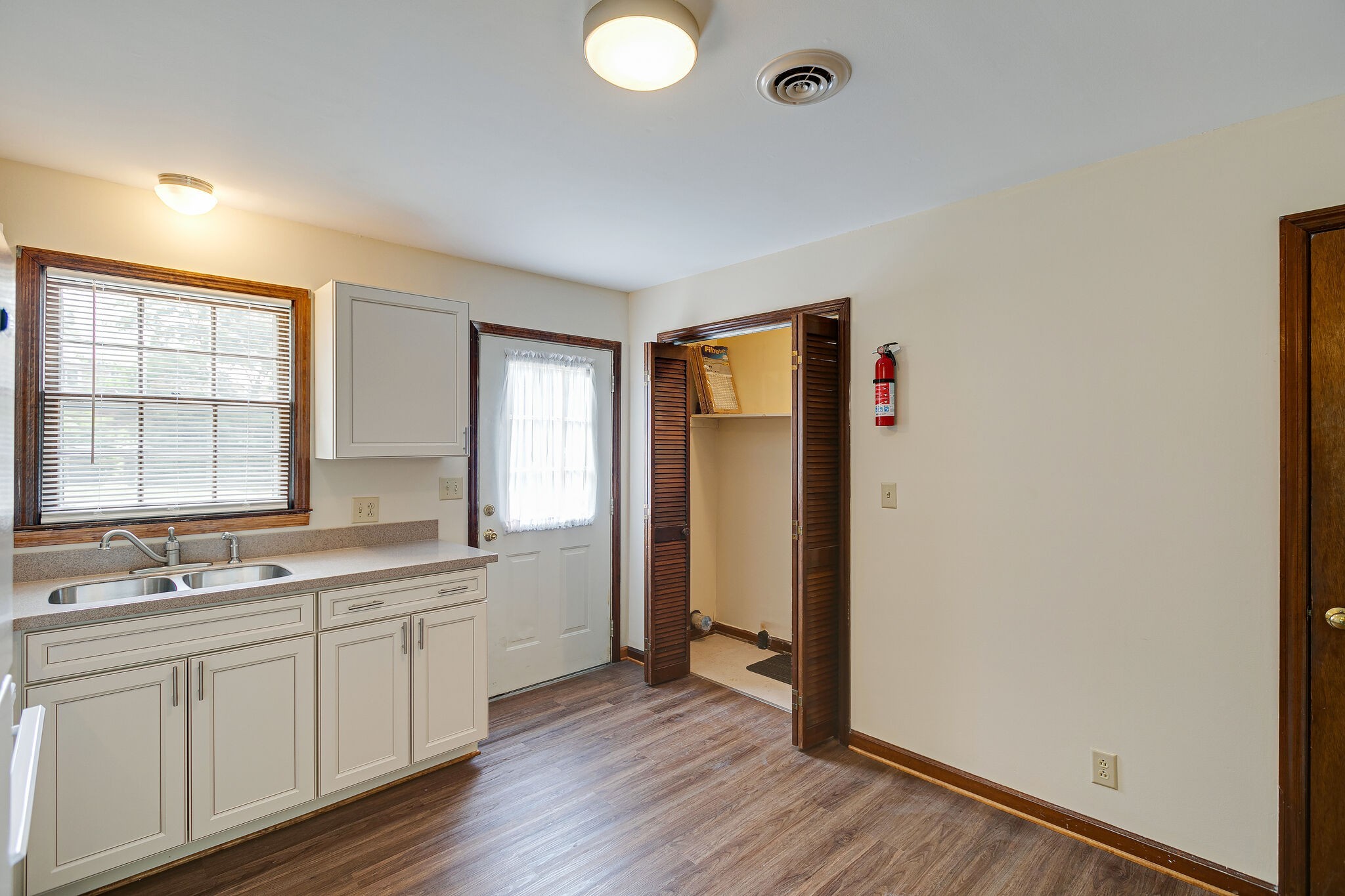 517 Woods Drive Columbia TN 38401