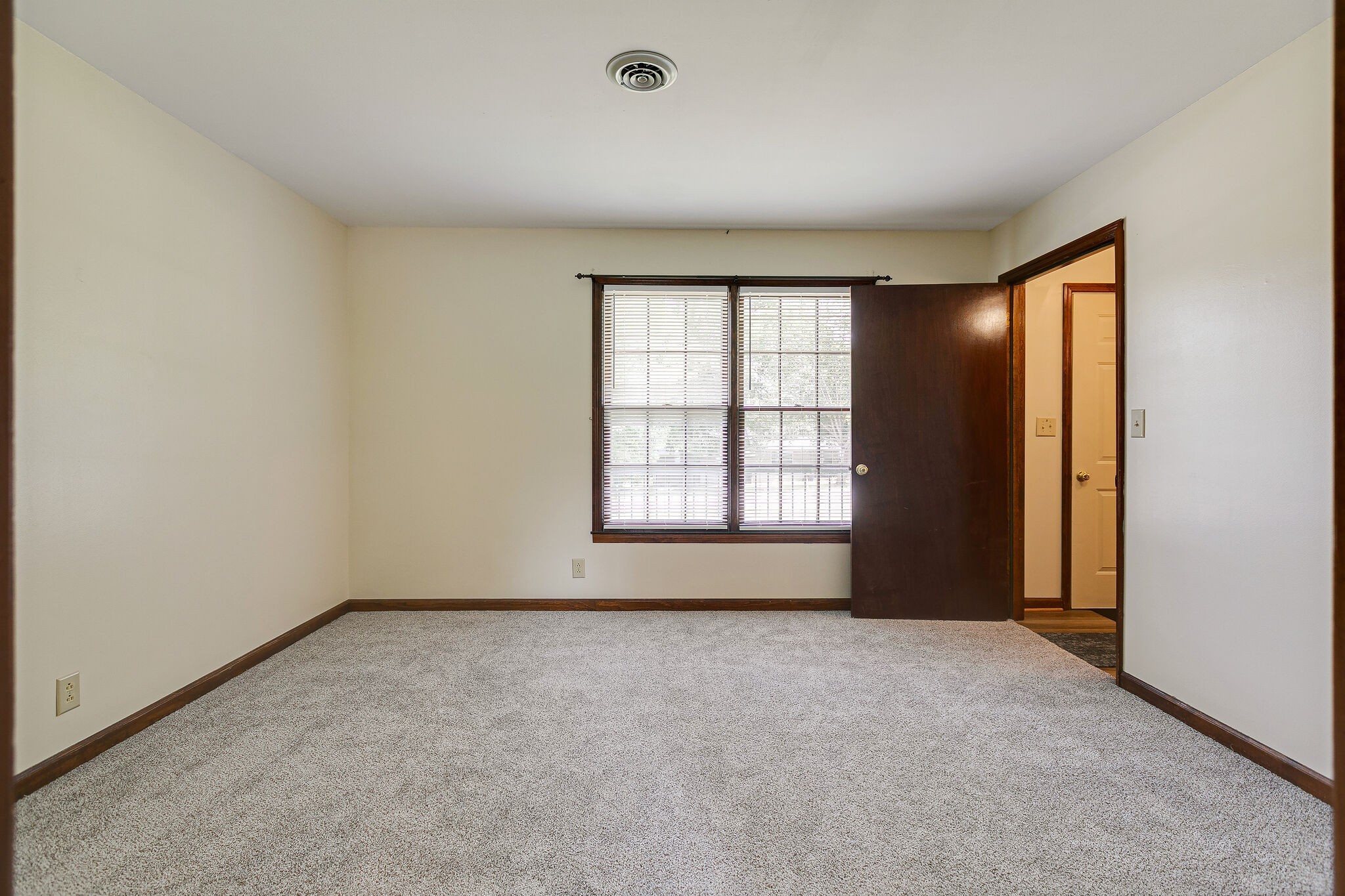 517 Woods Drive Columbia TN 38401