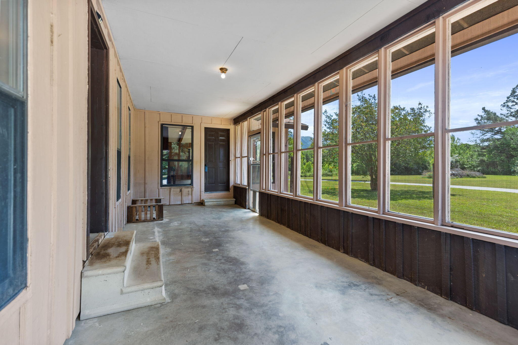 178 Carolina Avenue Delano TN 37325