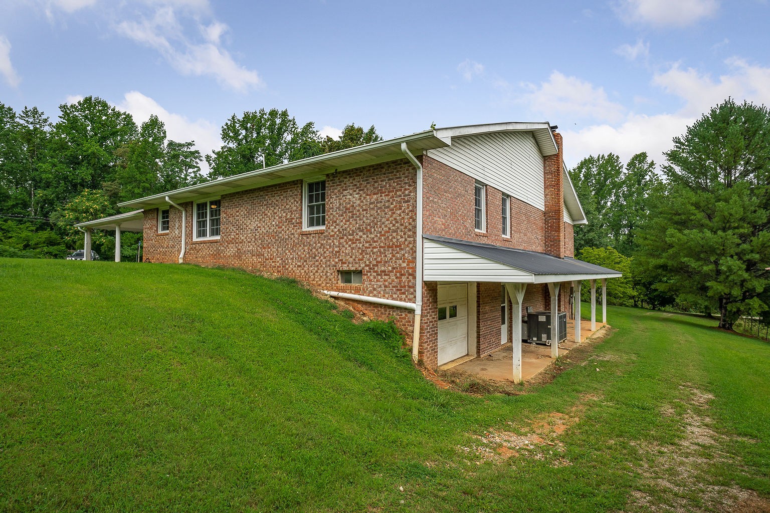 1790 Jamestown Highway Livingston TN 38570