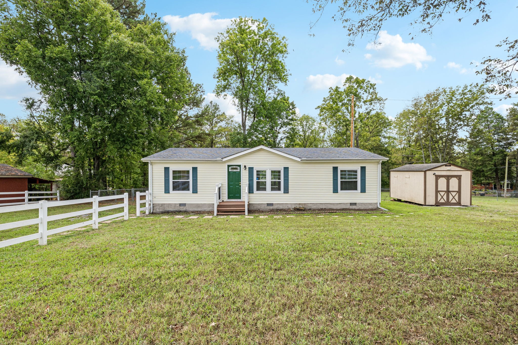 118 E Elm Street Ashland City TN 37015