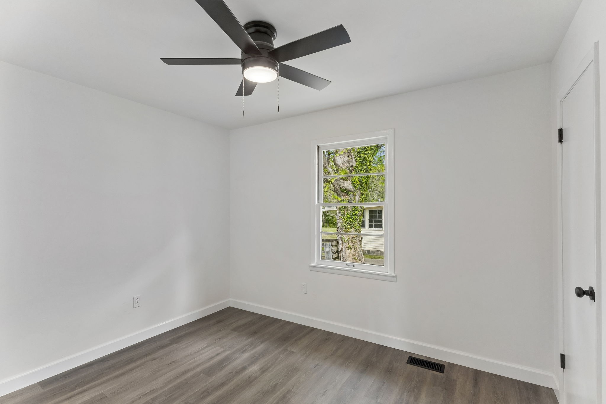609 E 11th Street Columbia TN 38401