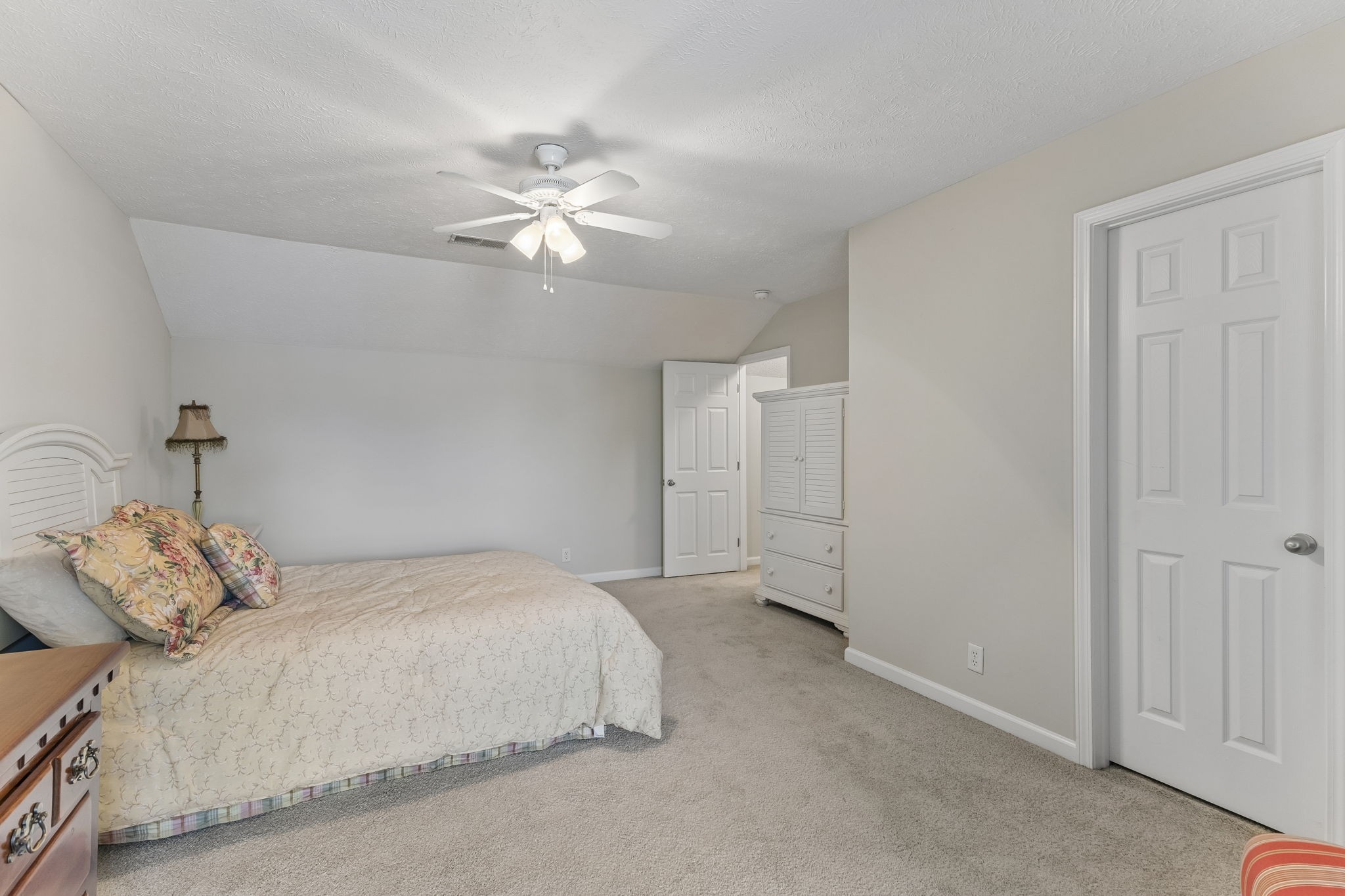 2120 Lebanon Pike Nashville TN 37210