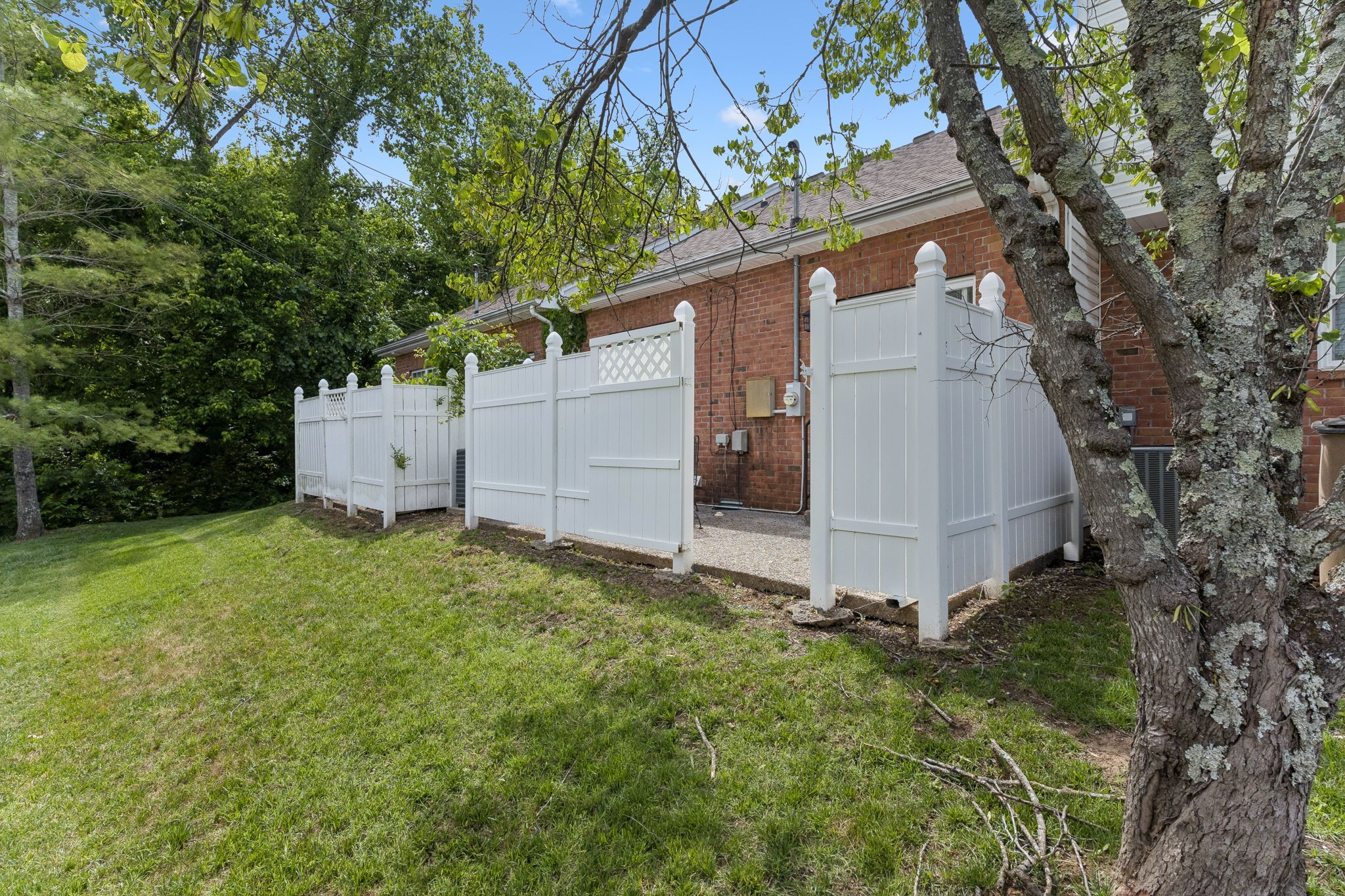 2120 Lebanon Pike Nashville TN 37210