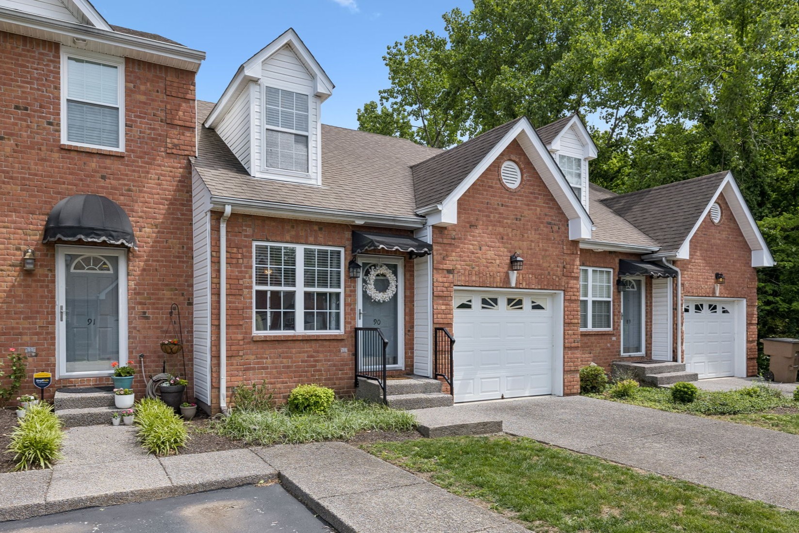 2120 Lebanon Pike Nashville TN 37210