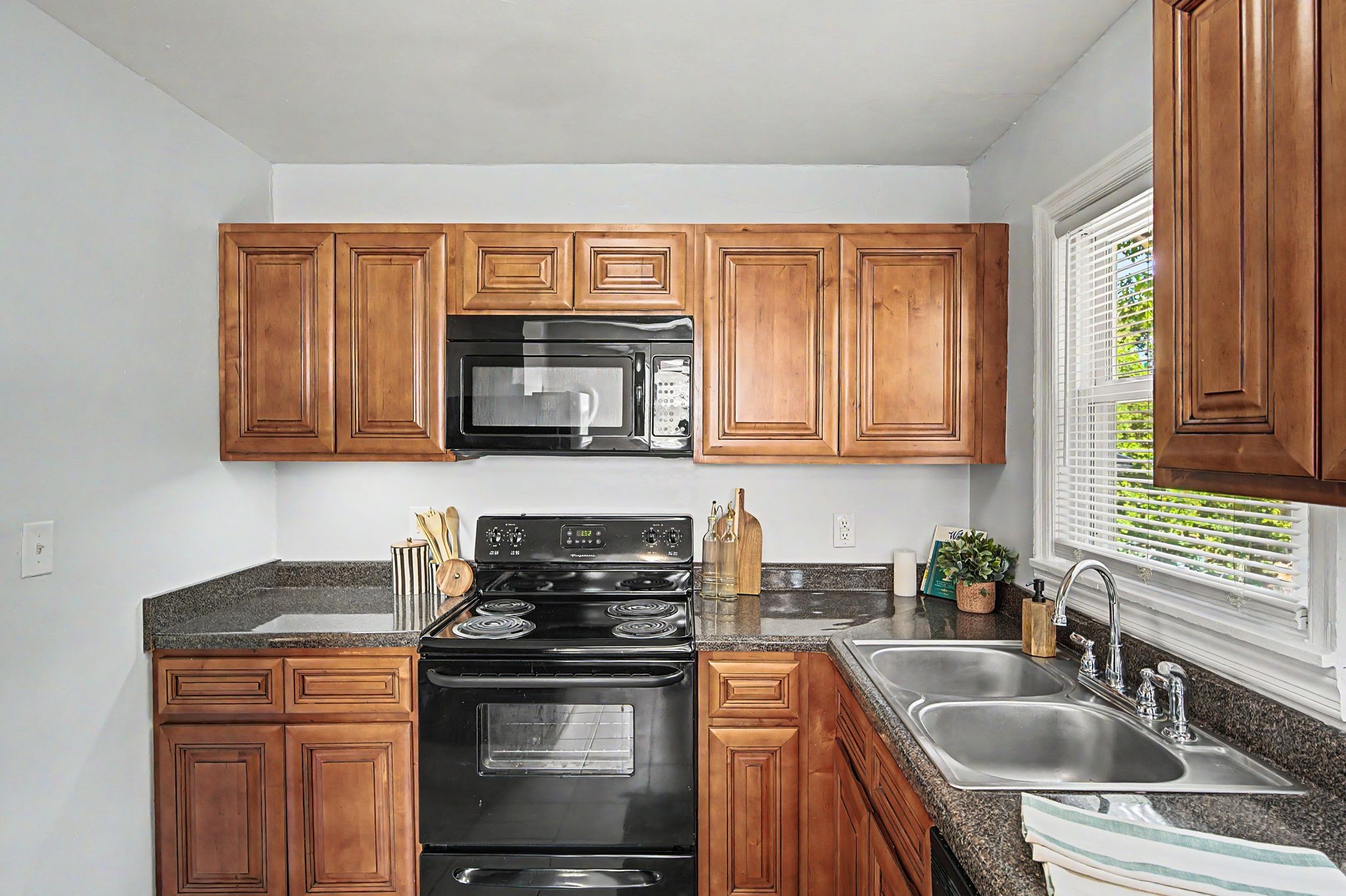 909 Oneida Avenue Nashville TN 37207