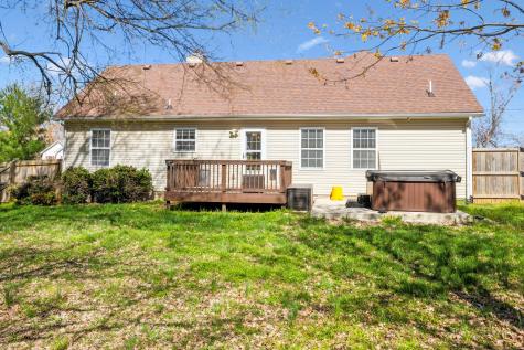 3823 Mcallister Drive Clarksville TN 37042
