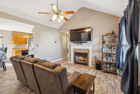 3823 Mcallister Drive Clarksville TN 37042