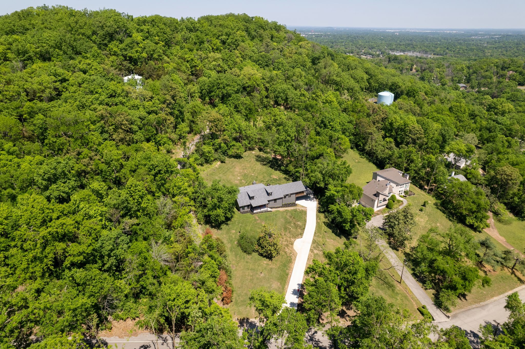 860 Lakemont Drive Nashville TN 37220