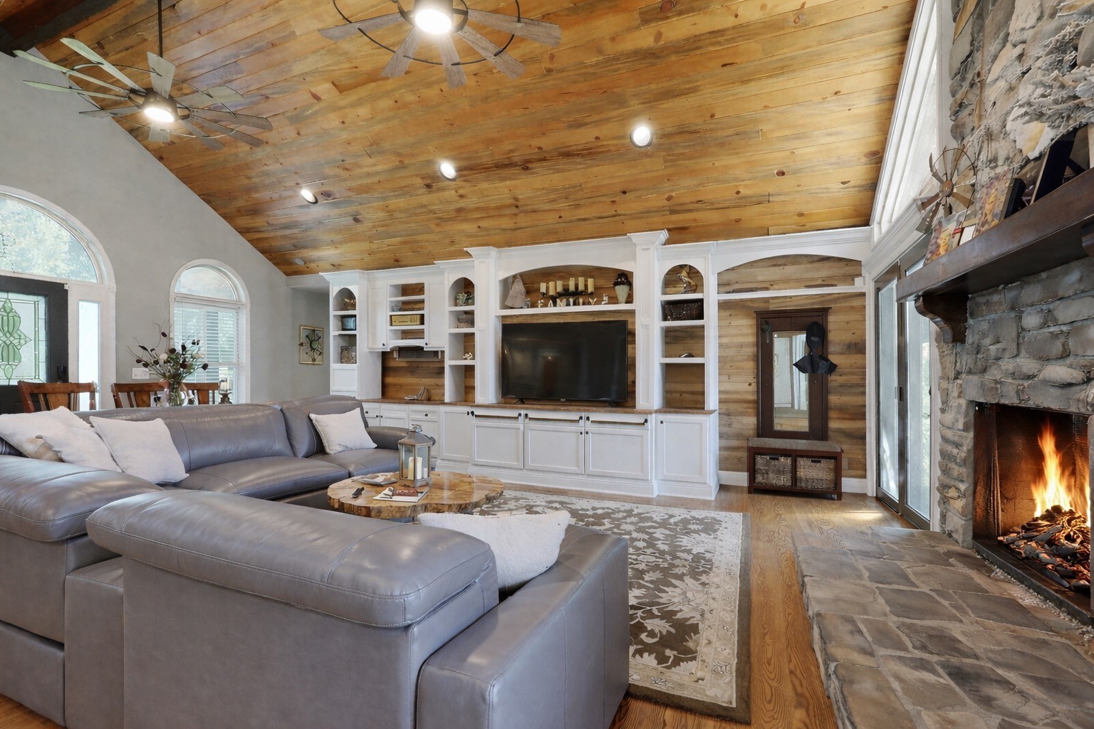 2622 Poplar Knoll Drive Columbia TN 38401