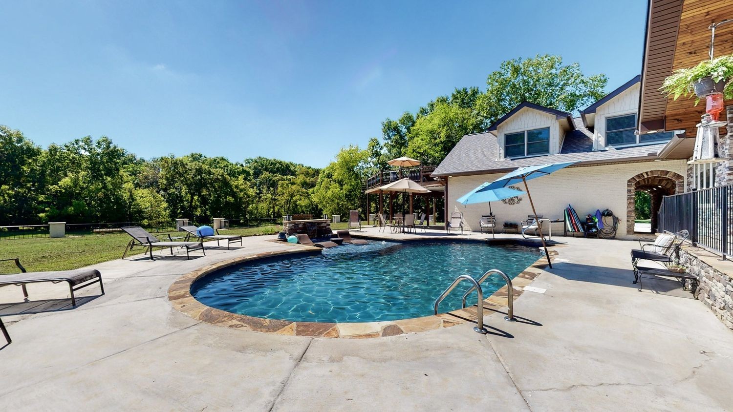 2622 Poplar Knoll Drive Columbia TN 38401