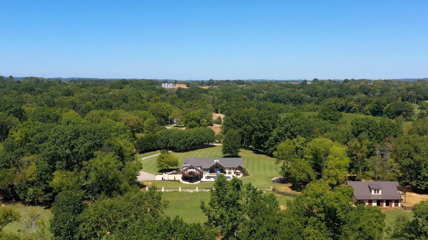 2622 Poplar Knoll Drive Columbia TN 38401