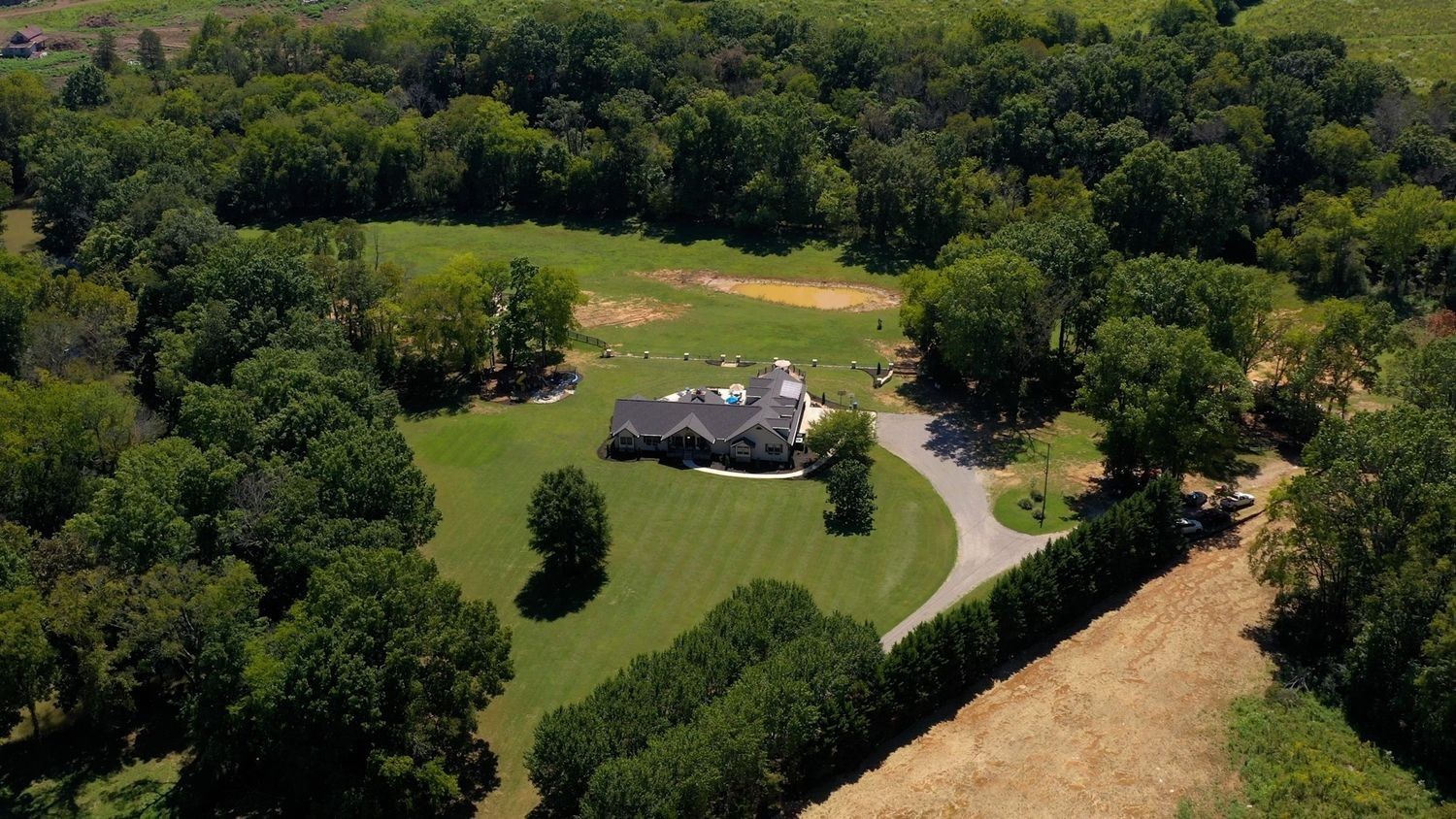2622 Poplar Knoll Drive Columbia TN 38401