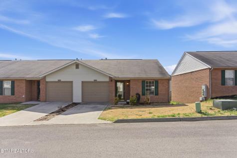 355 Hawthorne Oaks Way Powell TN 37849