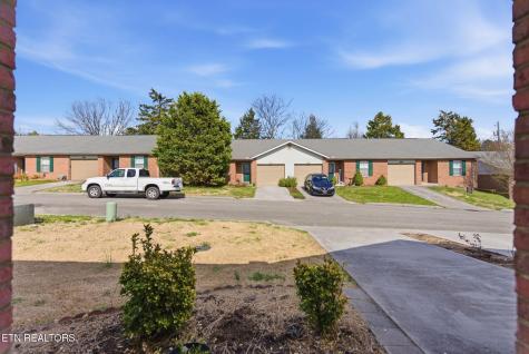 355 Hawthorne Oaks Way Powell TN 37849