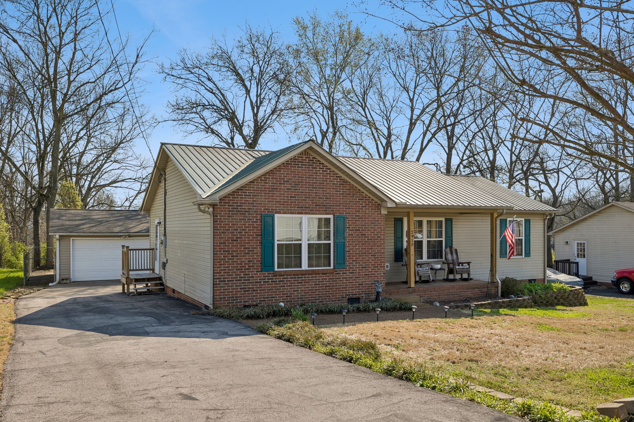 2910 Edge Park Court Columbia TN 38401