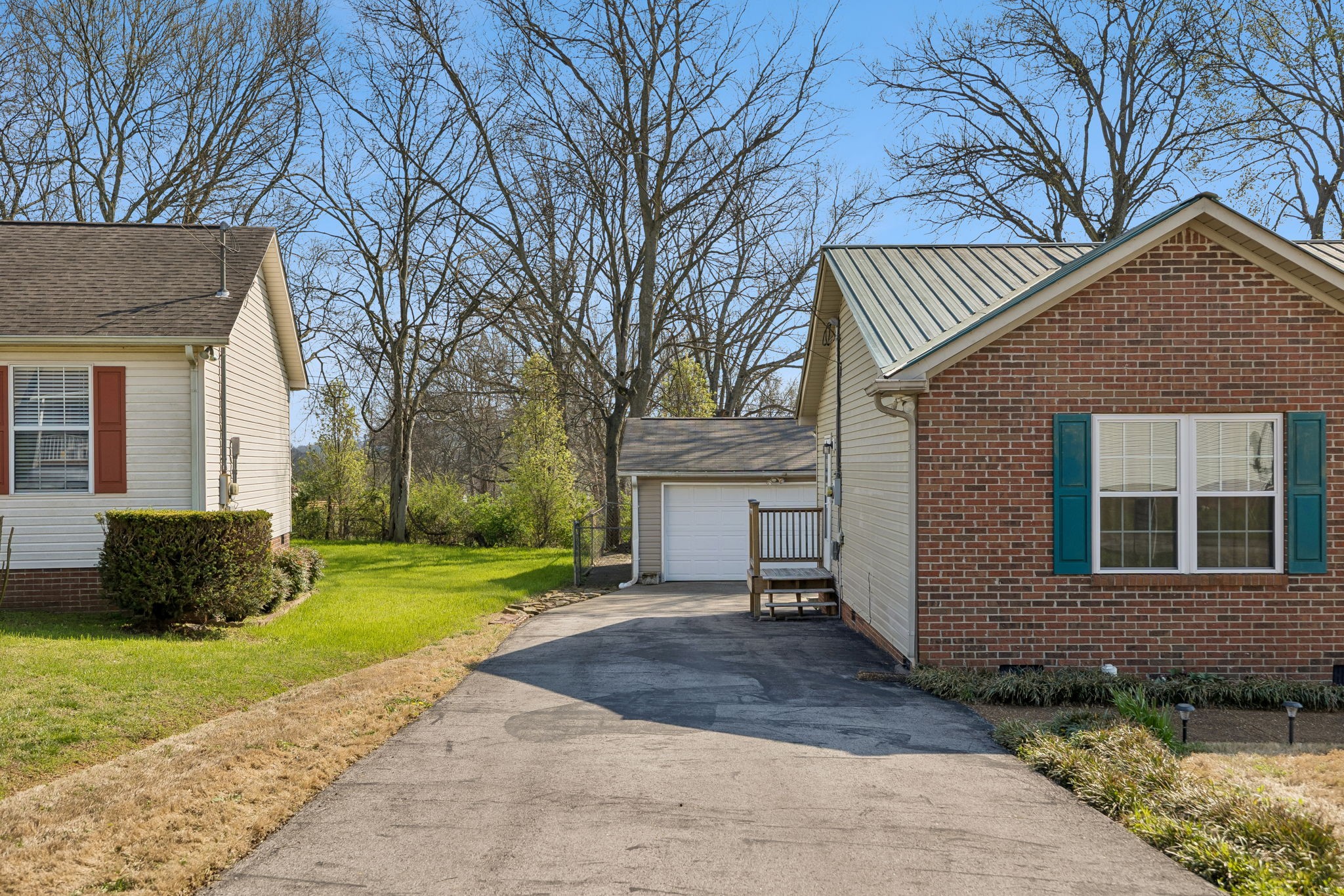 2910 Edge Park Court Columbia TN 38401
