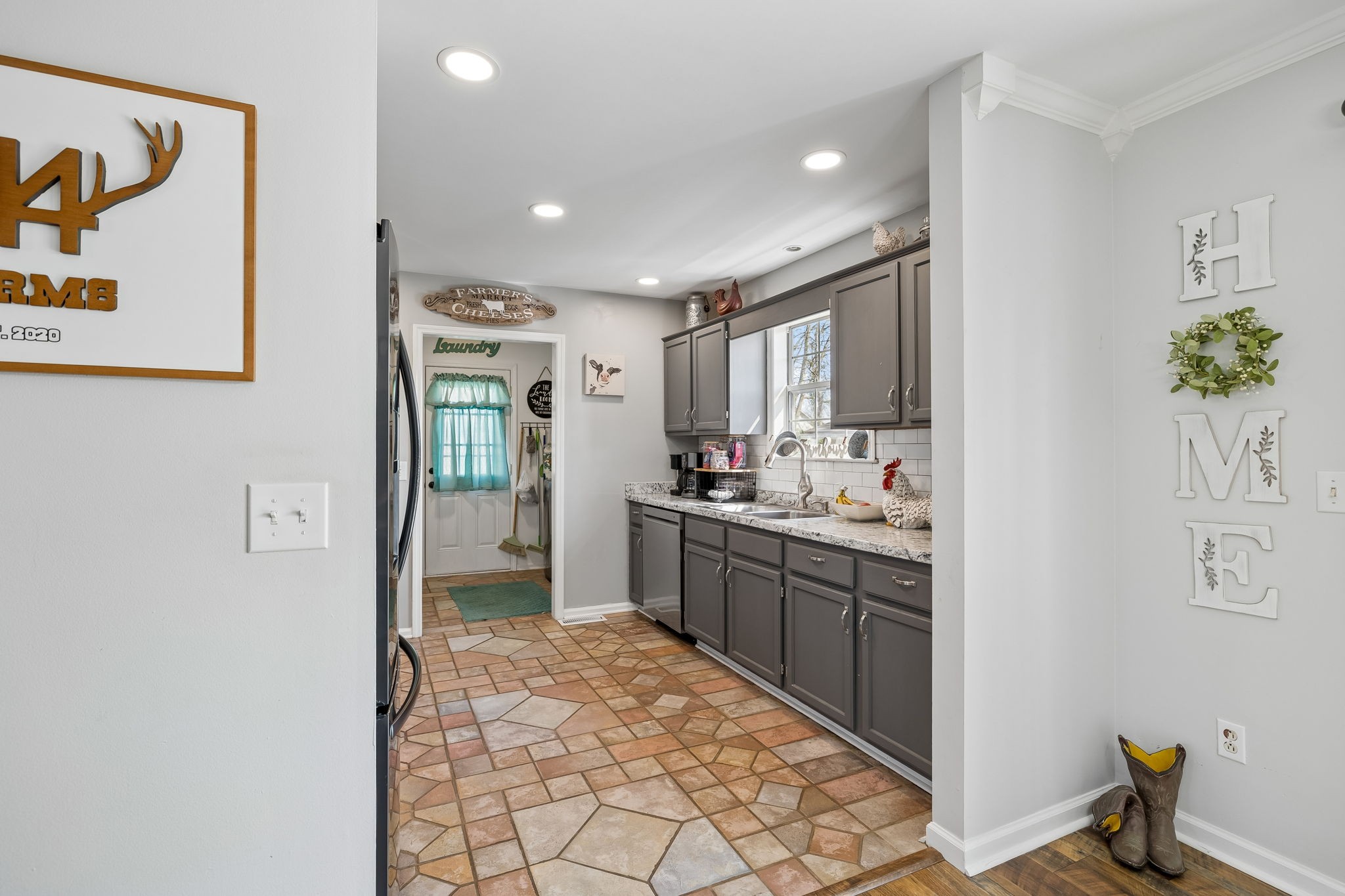 2910 Edge Park Court Columbia TN 38401