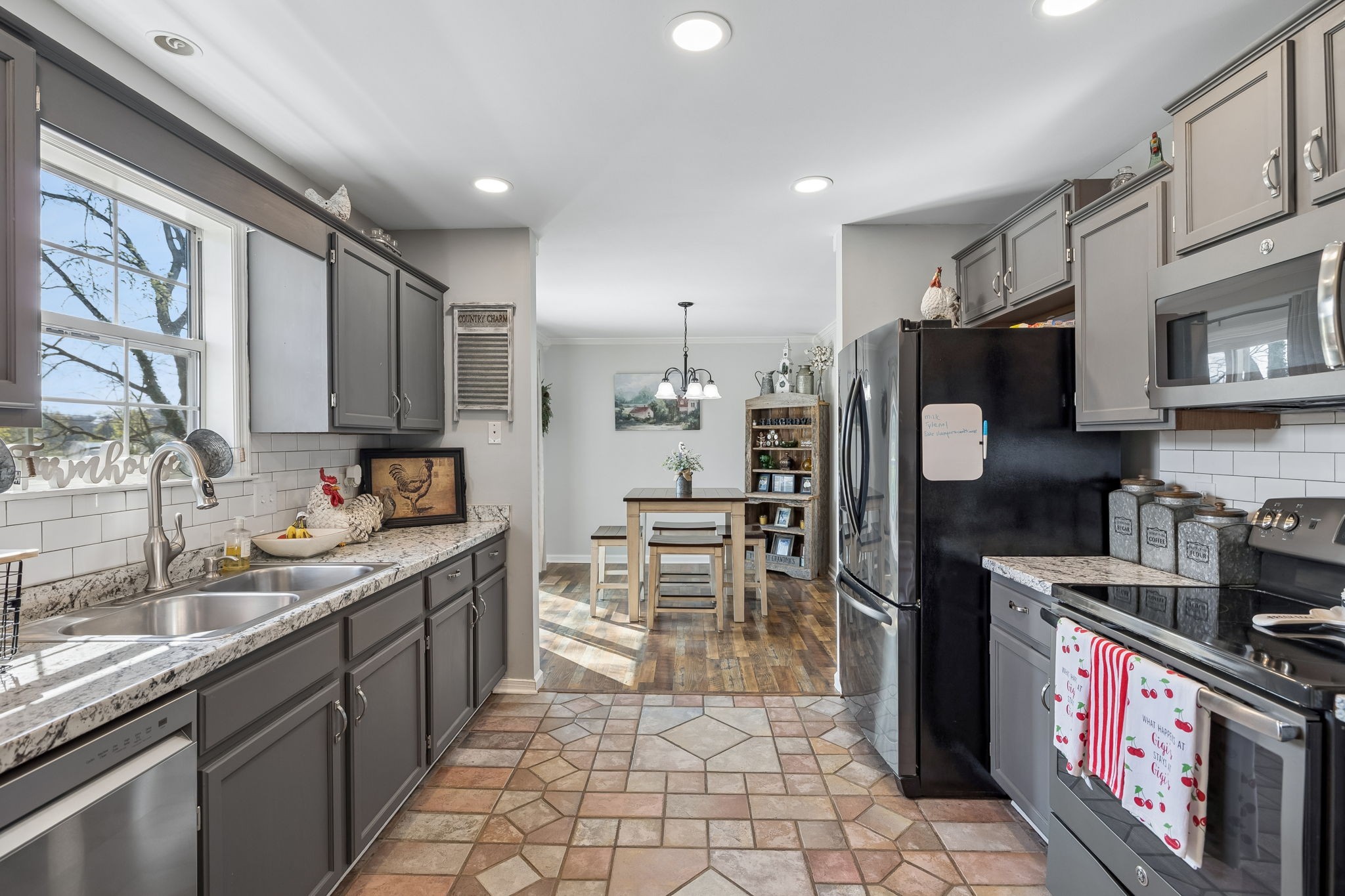 2910 Edge Park Court Columbia TN 38401