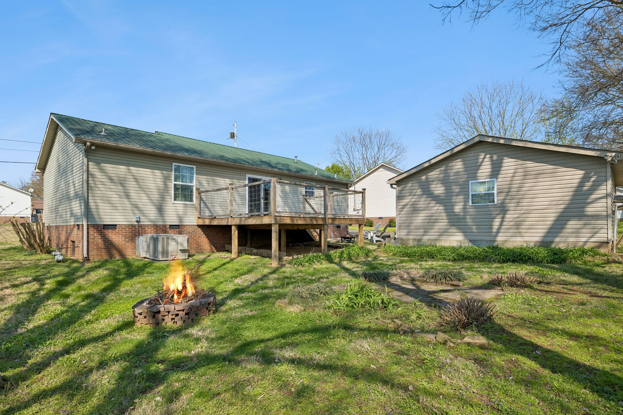 2910 Edge Park Court Columbia TN 38401