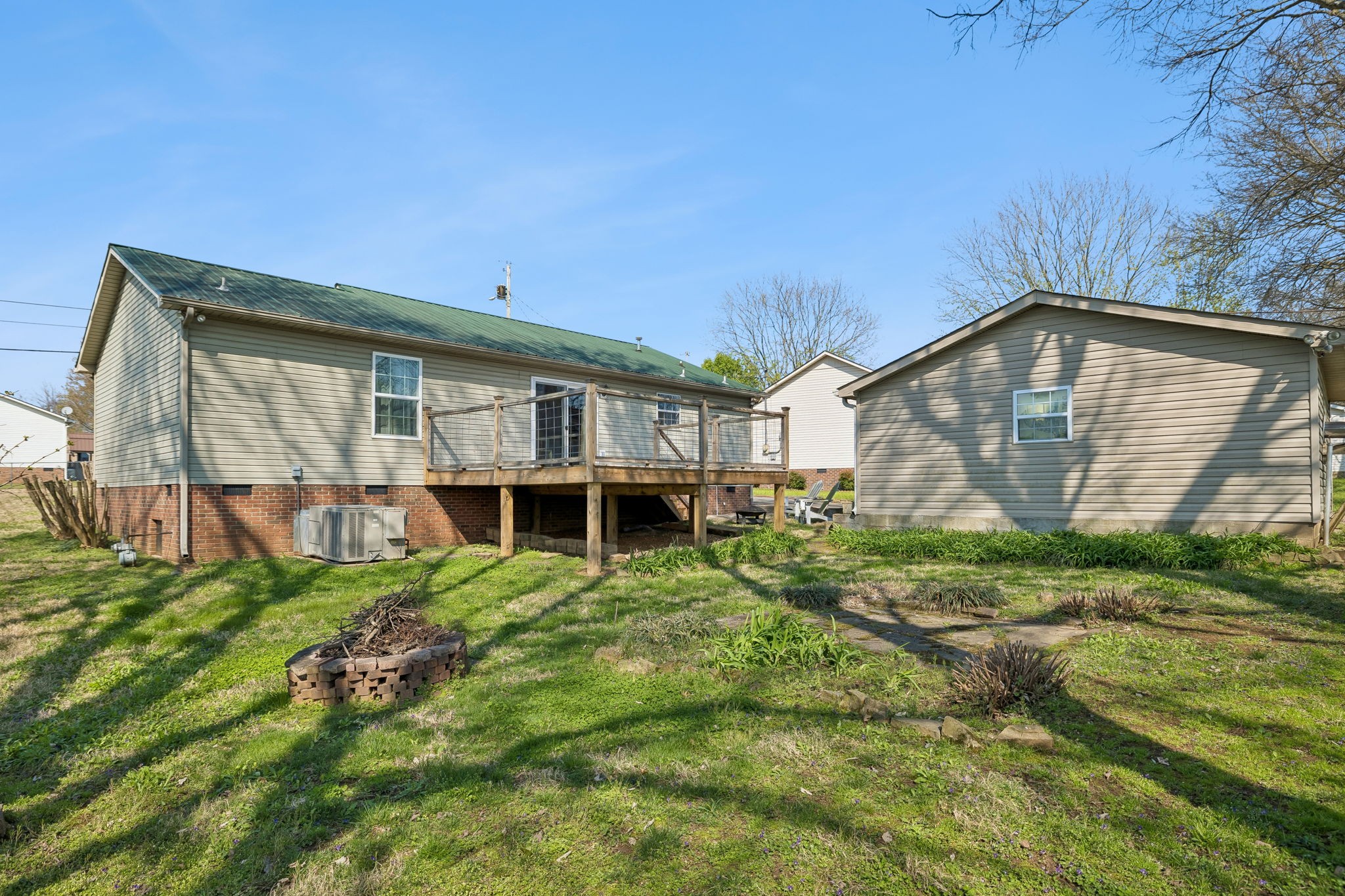 2910 Edge Park Court Columbia TN 38401