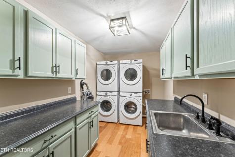 11120 Crown Point Drive Knoxville TN 37934