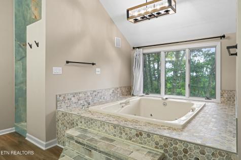 11120 Crown Point Drive Knoxville TN 37934