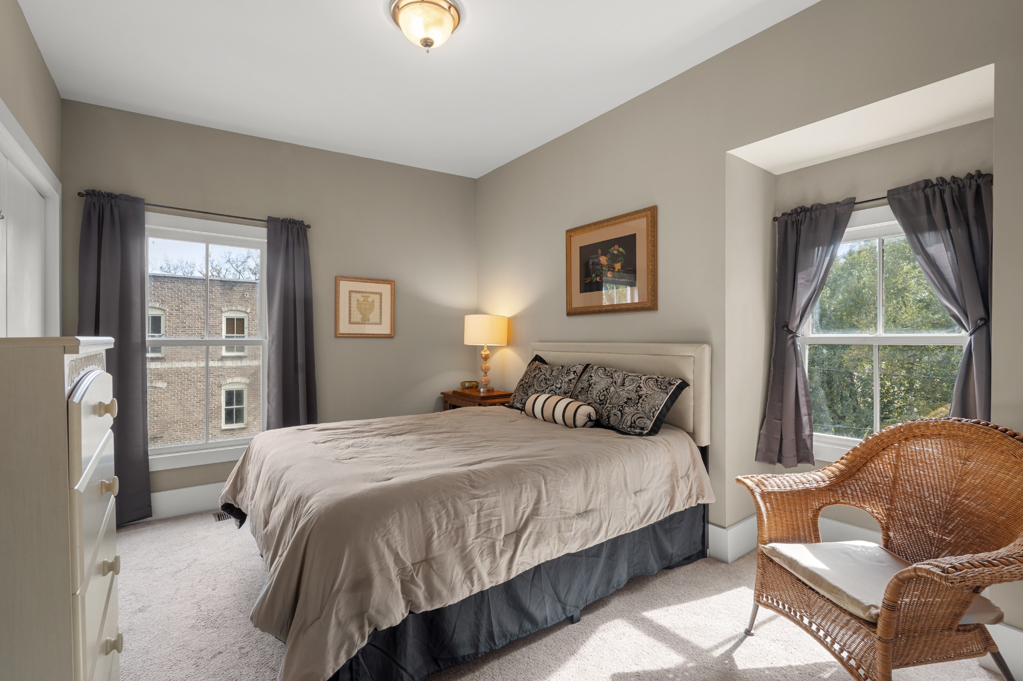 2102A Sharondale Drive Nashville TN 37215