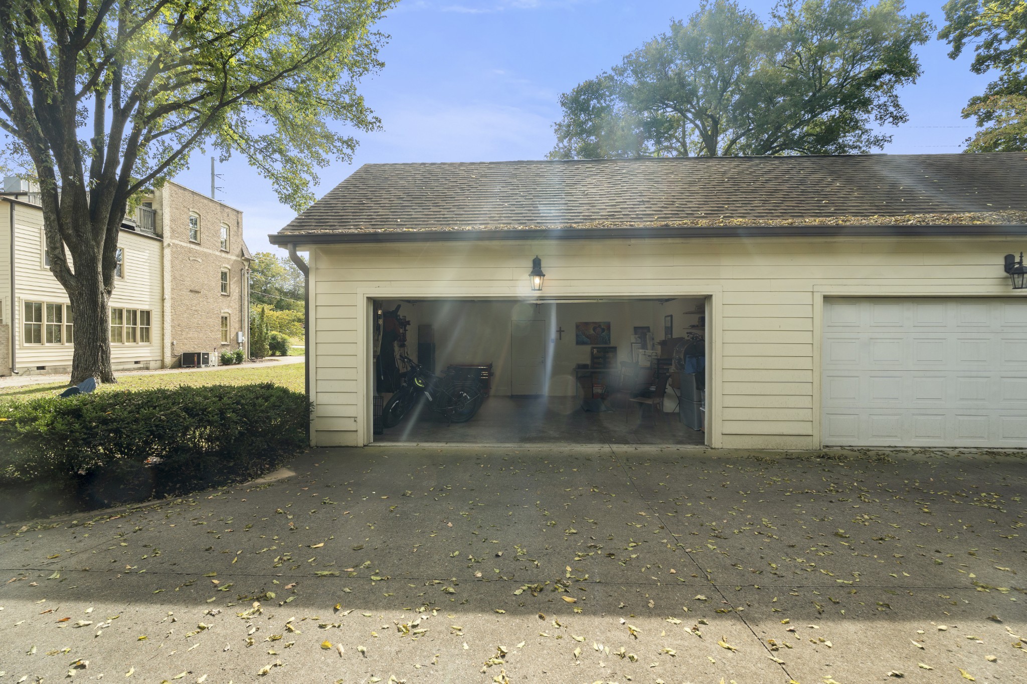 2102A Sharondale Drive Nashville TN 37215