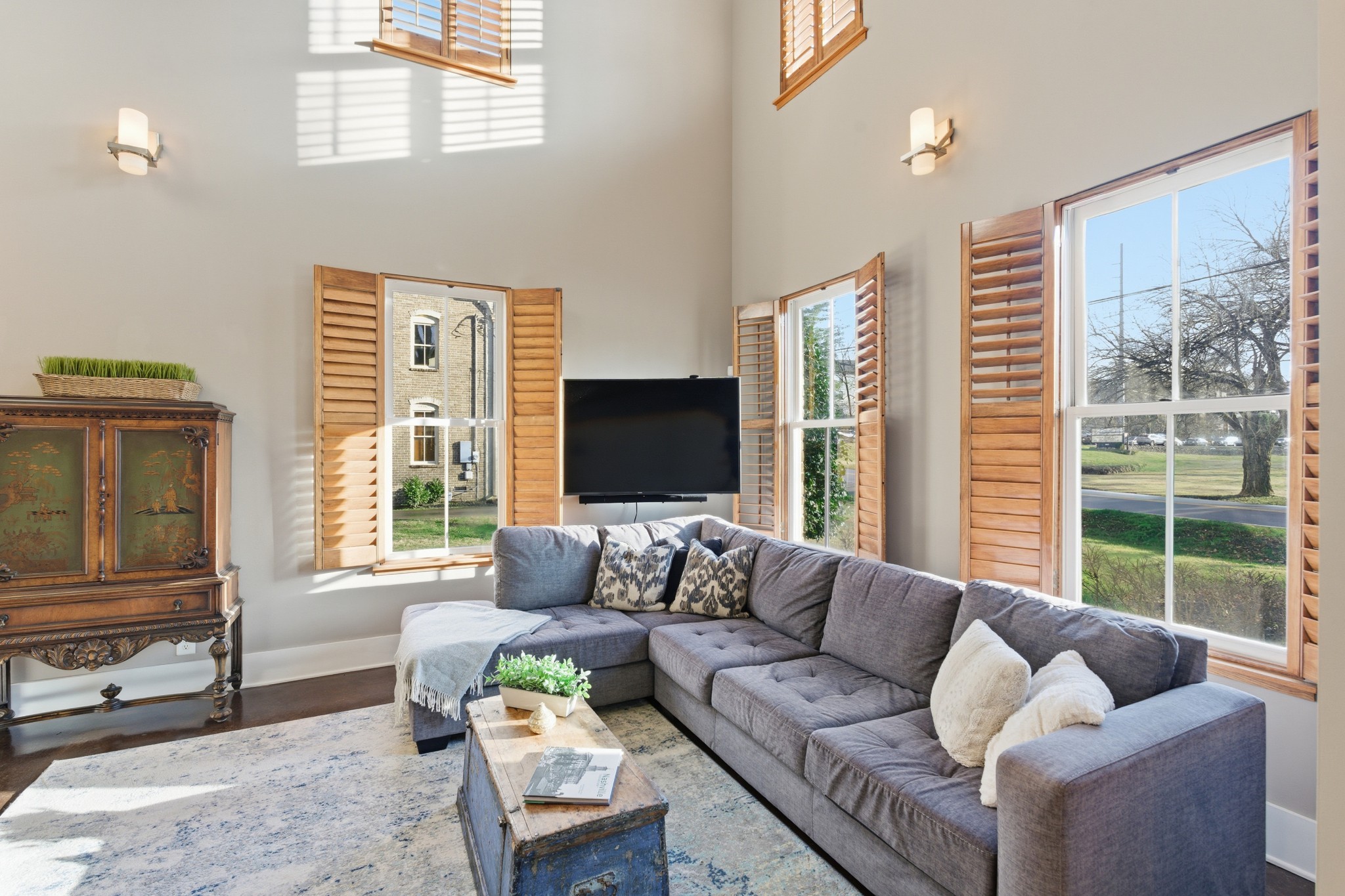 2102A Sharondale Drive Nashville TN 37215