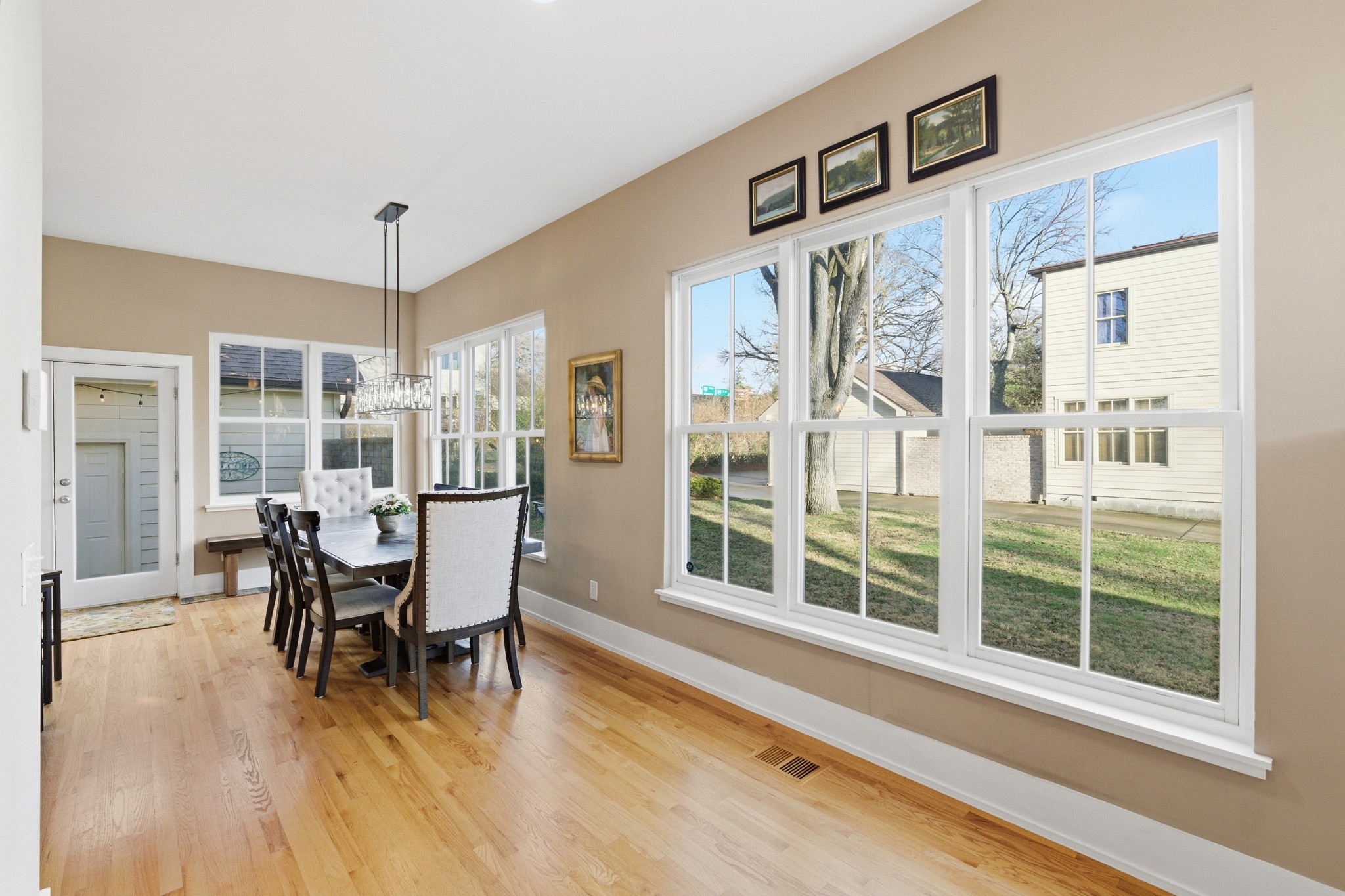 2102A Sharondale Drive Nashville TN 37215
