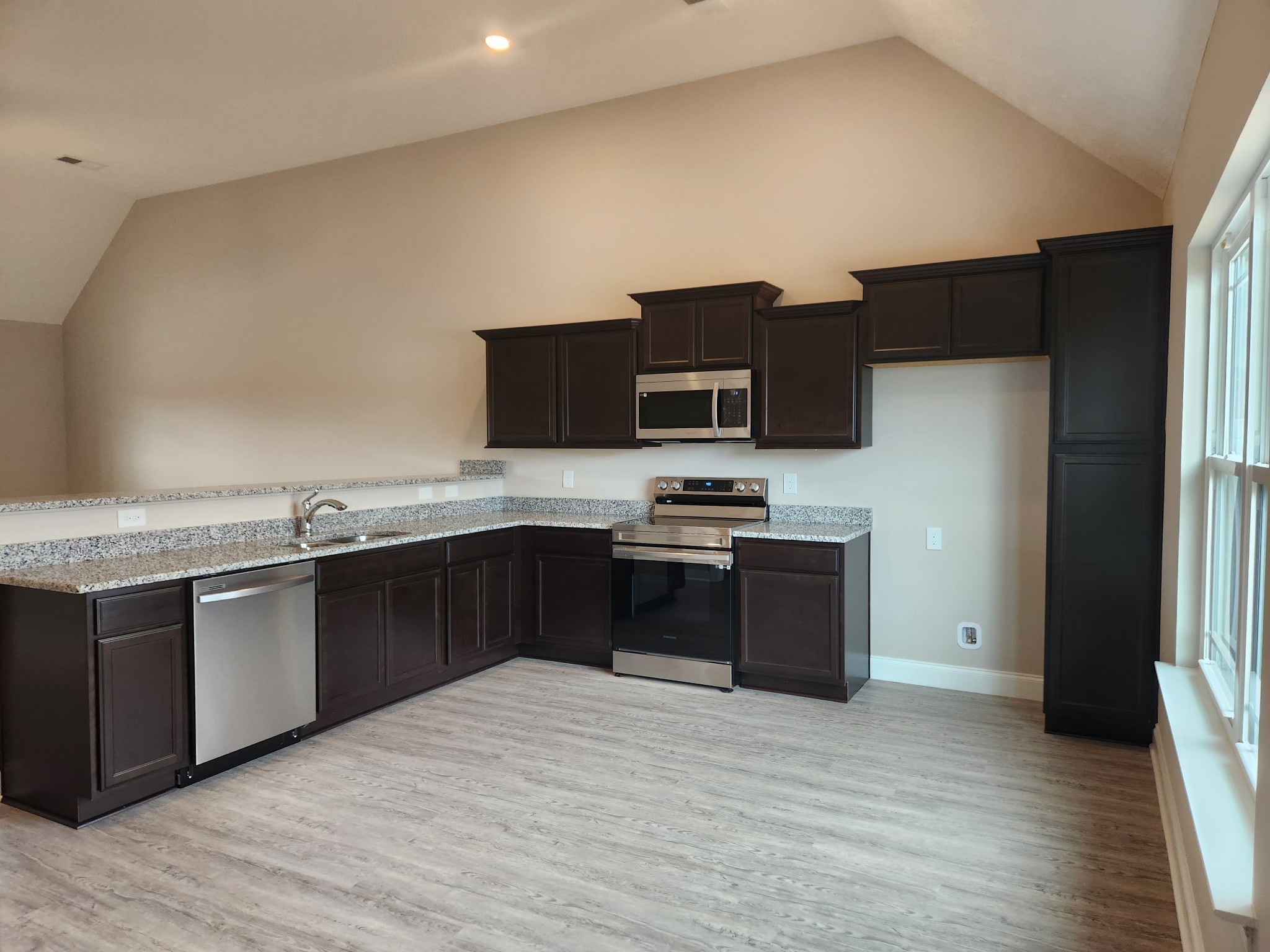 2911 Upstream Road Christiana TN 37037