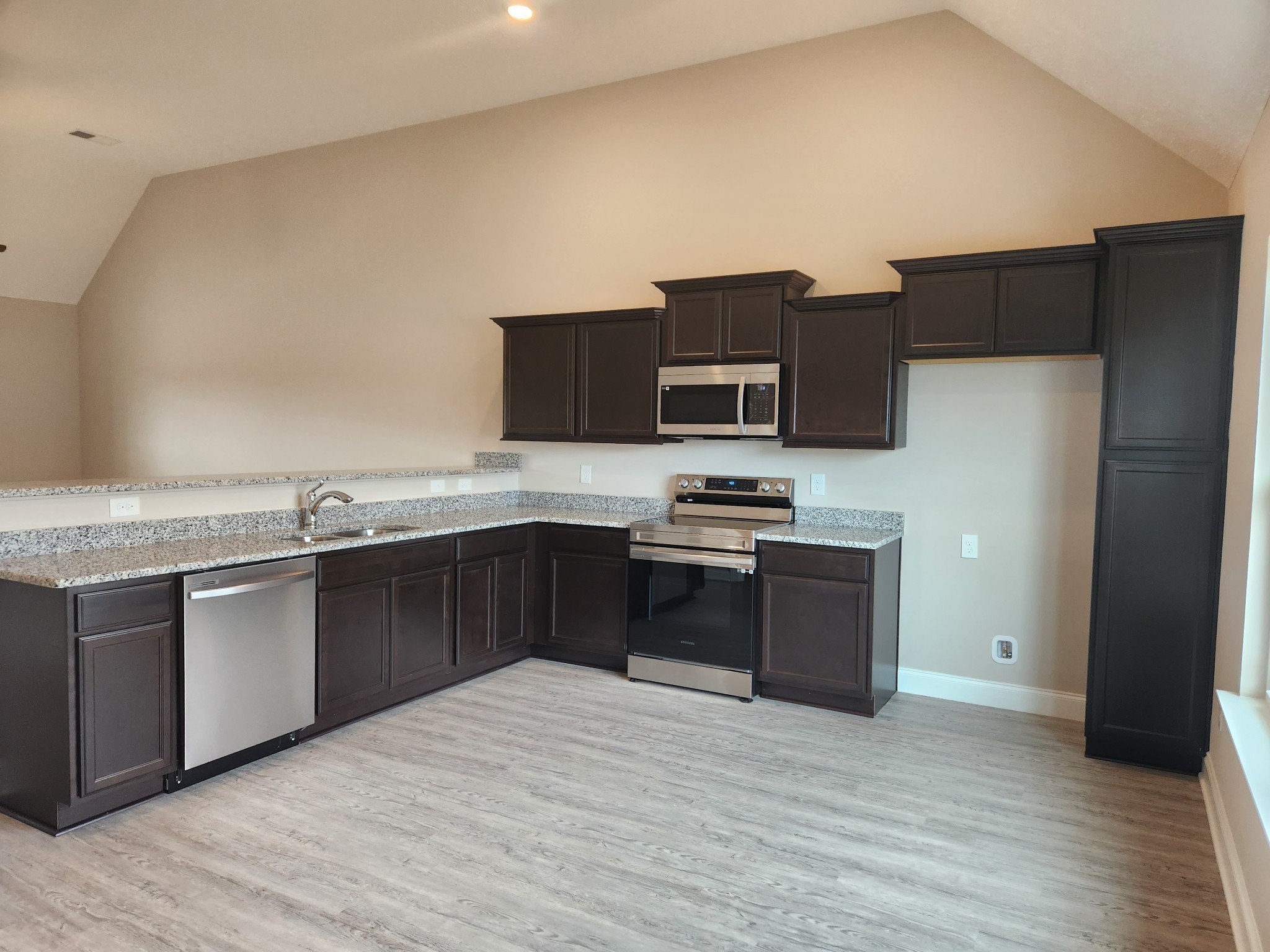 2911 Upstream Road Christiana TN 37037