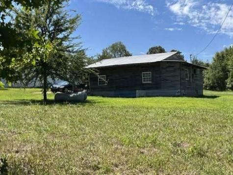 540 Rolling Oak Drive Big Sandy TN 38221