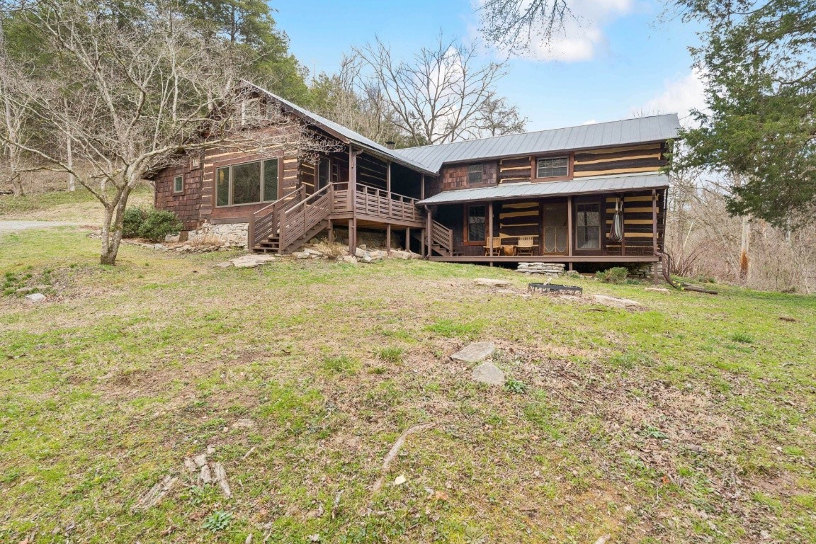6496 Burt Burgen Road Bradyville TN 37026