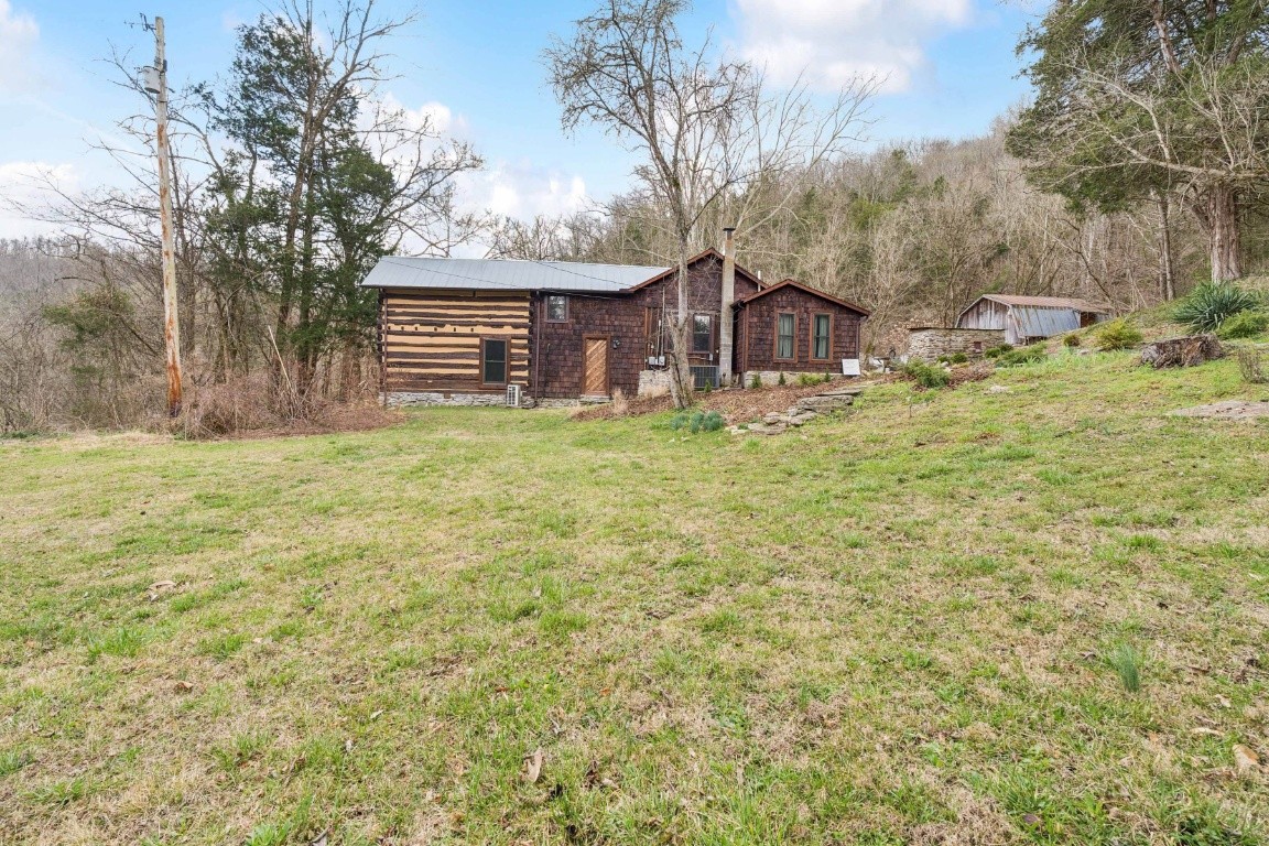 6496 Burt Burgen Road Bradyville TN 37026
