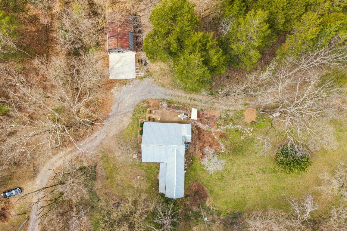 6496 Burt Burgen Road Bradyville TN 37026