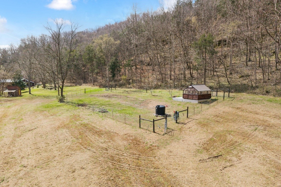 6496 Burt Burgen Road Bradyville TN 37026