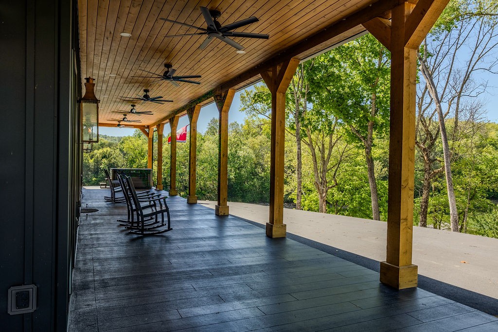 139 River Oaks Drive Sparta TN 38583