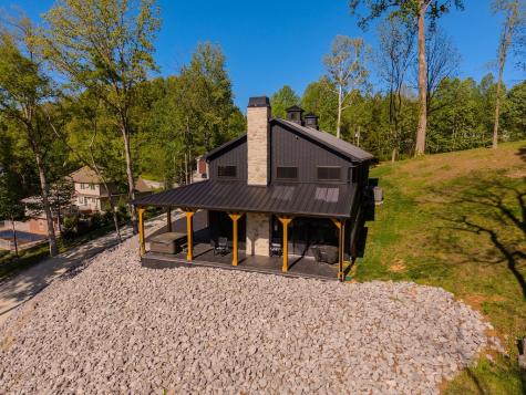 139 River Oaks Drive Sparta TN 38583